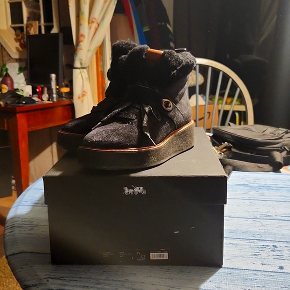 Coach Urban Hiker black suede - Picture 1 of 5